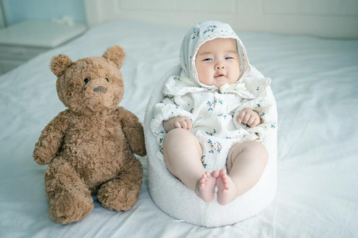 广安宝宝吃不饱母乳的症状